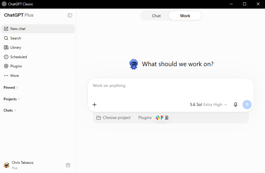 Ekran startowy aplikacji ChatGPT (desktop) z przełącznikiem Chat/Work, pickerem modelu 5.6 Sol i lewym menu